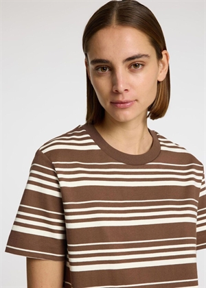 Boxy-Luma ss o.neck tee Chestnut/Egret Stripes Selected Femme 